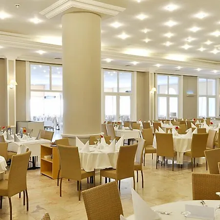 Θέρετρο Alkoclar Adakule