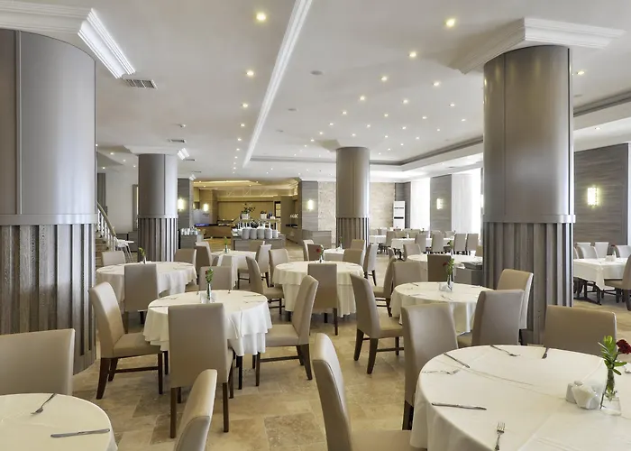 Alkoclar Adakule 5* Kusadası