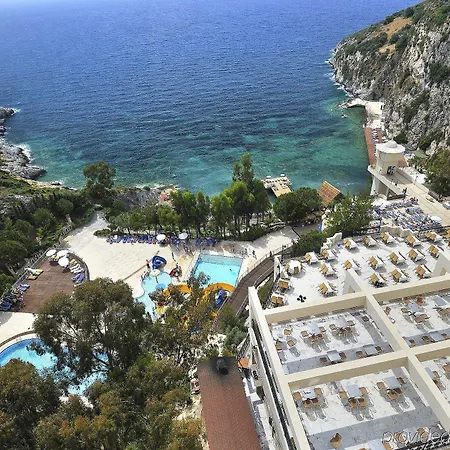 Alkoclar Adakule 5* Kusadası