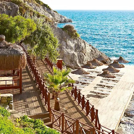 Alkoclar Adakule Resort Kusadasi