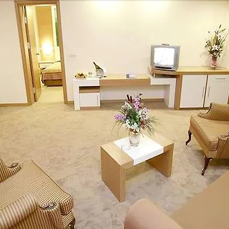 Alkoclar Adakule Resort