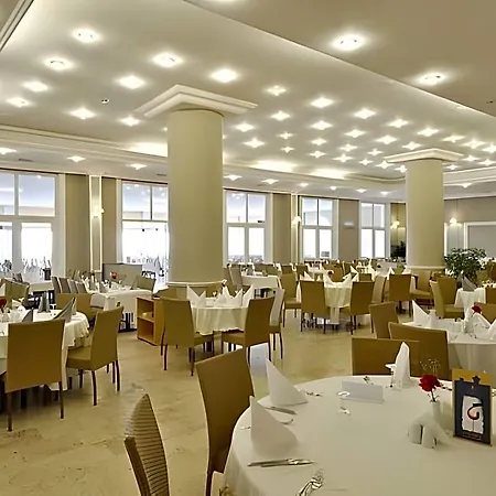 Feriested Alkoclar Adakule 5*