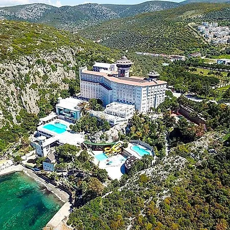 Alkoclar Adakule Üdülőközpont 5*
