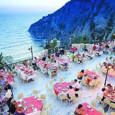Resort Alkoclar Adakule