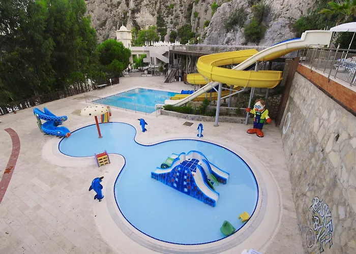 Resort Alkoclar Adakule