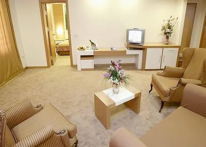 Alkoclar Adakule Resort