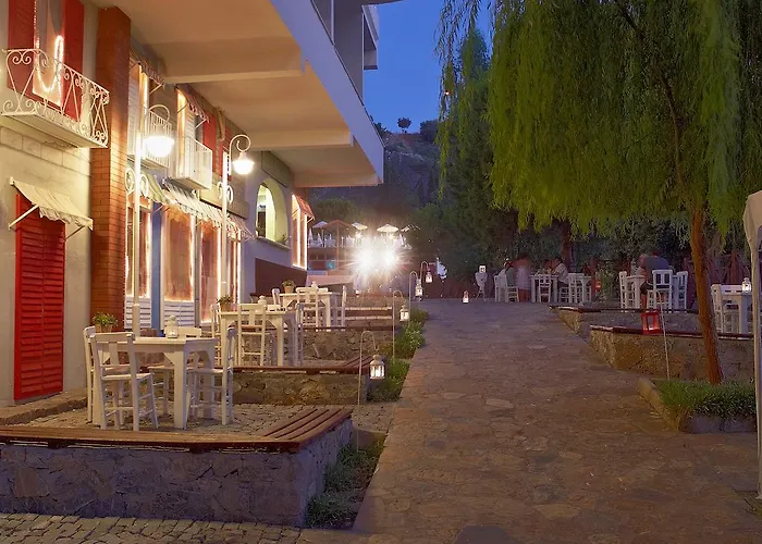 Alkoclar Adakule Kusadası