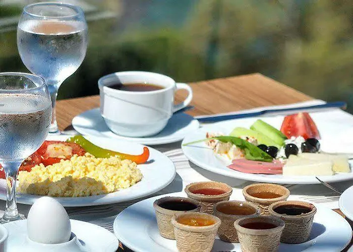 Resort Alkoclar Adakule 5*