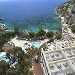 Alkoclar Adakule 5* Kusadasi