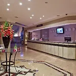 Alkoclar Adakule Resort Kusadasi