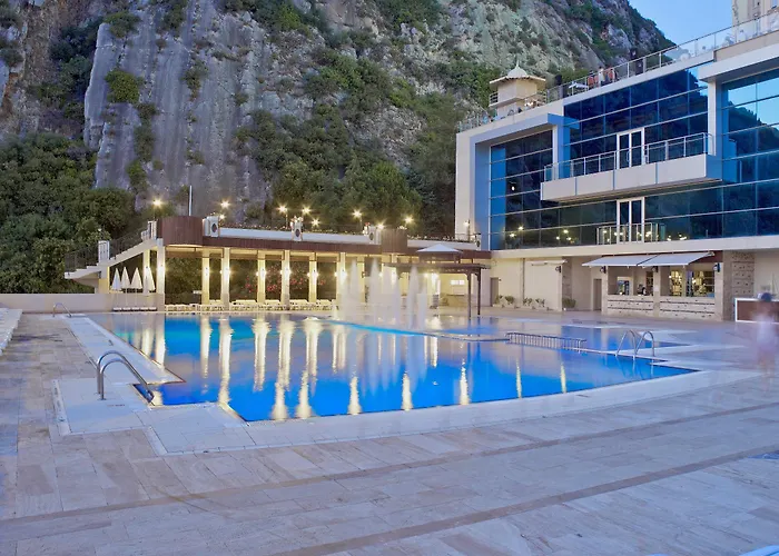 Alkoclar Adakule Resort 5*