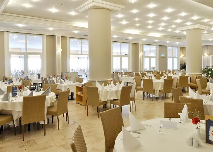 Alkoclar Adakule 5* Kusadasi